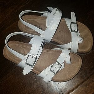Little girls 11 Steve Madden sandal white